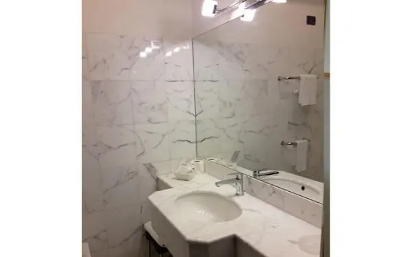 圣乔治酒店 4* 菲乌吉