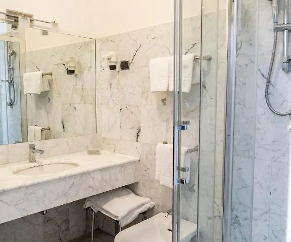 酒店 圣乔治酒店 4*