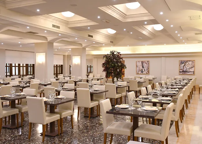 圣乔治酒店 4* 菲乌吉